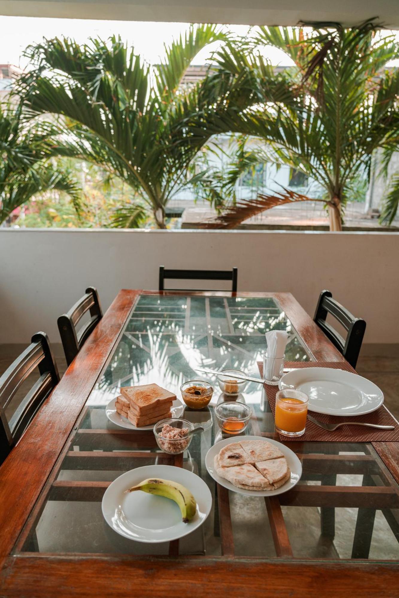 Hotel Tobiko Trincomalee Buitenkant foto