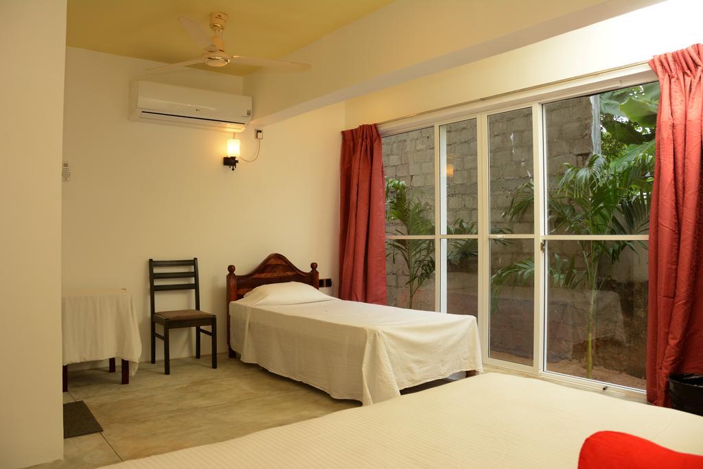 Hotel Tobiko Trincomalee Buitenkant foto