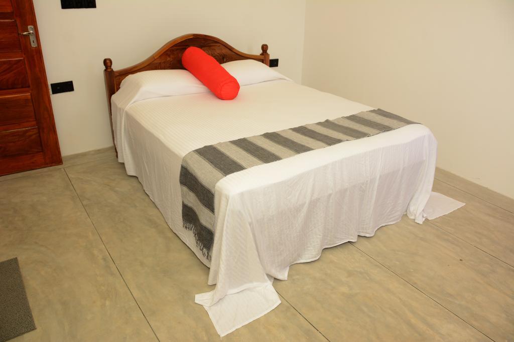 Hotel Tobiko Trincomalee Buitenkant foto