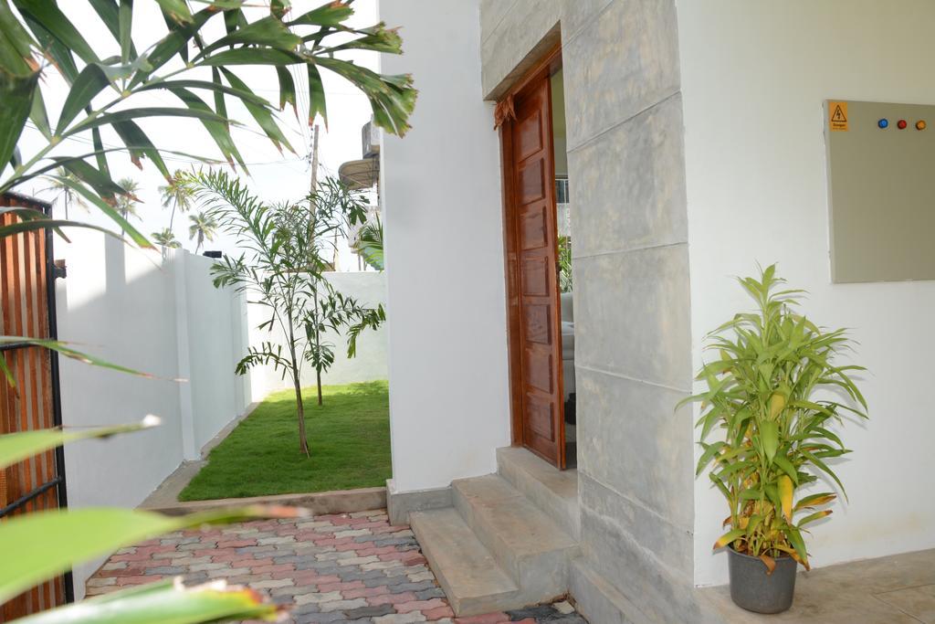 Hotel Tobiko Trincomalee Buitenkant foto