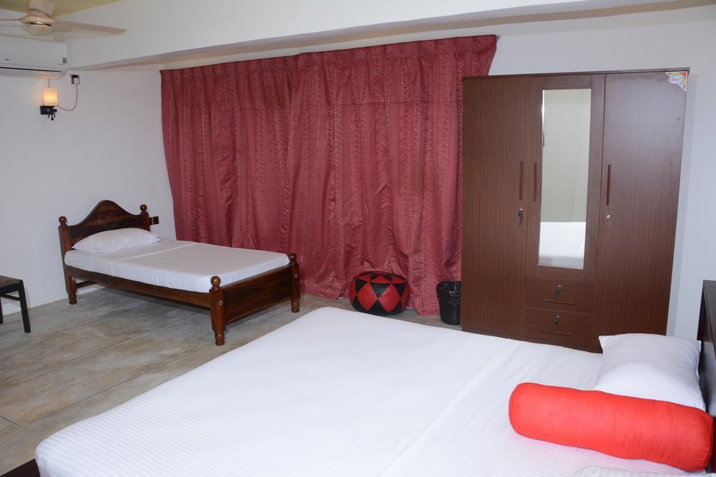 Hotel Tobiko Trincomalee Buitenkant foto