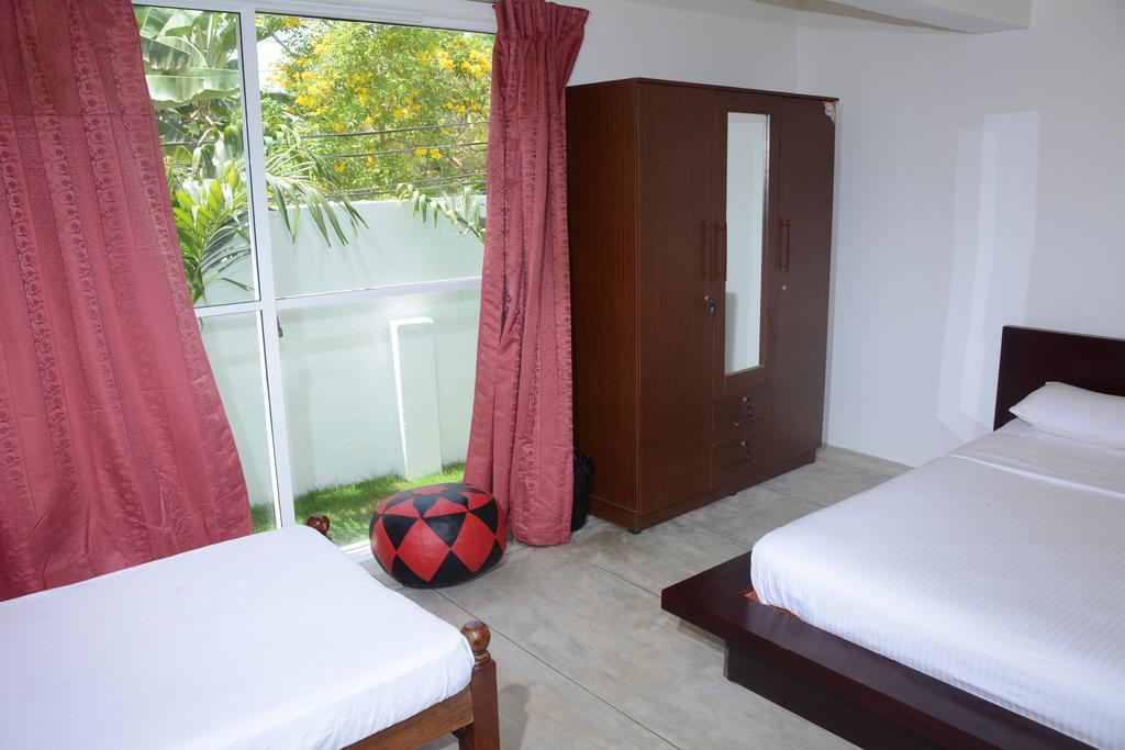 Hotel Tobiko Trincomalee Buitenkant foto